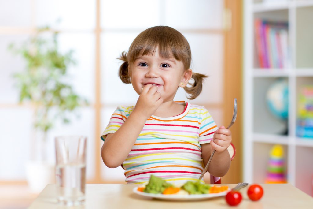 Feeding Your Kids: How to Lose Some Battles and Still Win the War -  ChildrensMD
